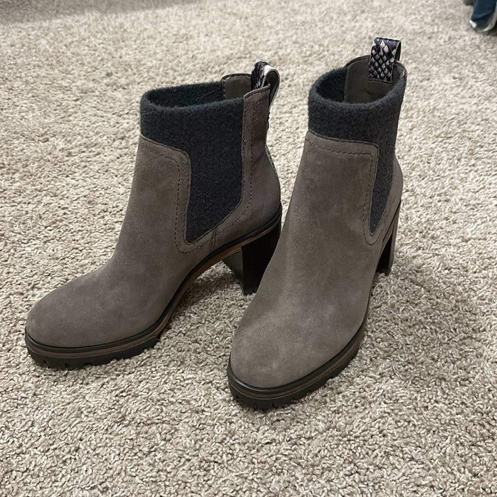 Women Vince Camuto Boots